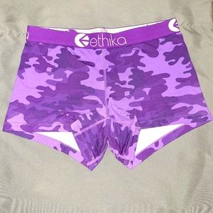 Women's staple boy shorts